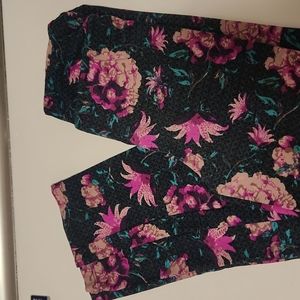 LuLaRoe Kids Leggings. Size L/XL. Floral print.